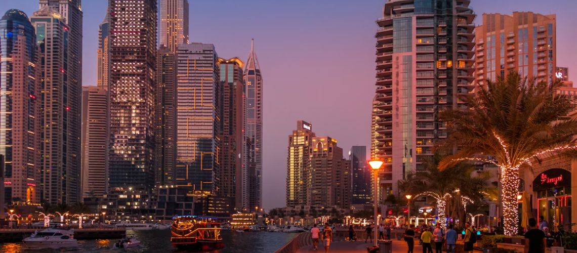 Obtenir la résidence aux Émirats arabes unis avec conditions, documents et options de visa expliqués clairement - (Credits Unsplash)